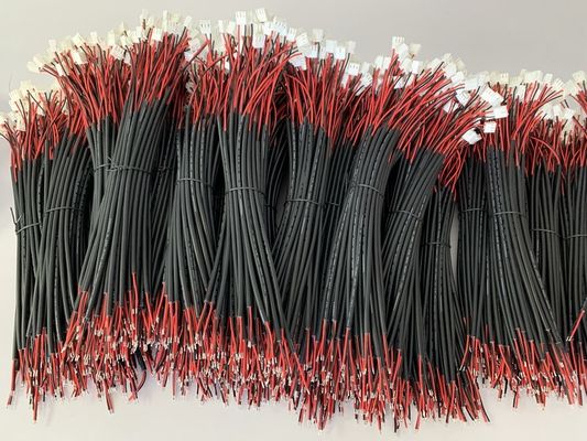 Druty końcowe z okrągłym pierścieniem z materiałem z płaszcza PVC