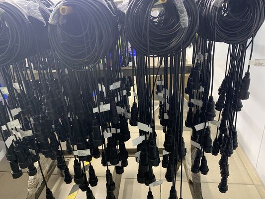 HPDB 100 Pin MDR Connector SCSI Cable Assembly Czarny drut z materiałem kontaktowym z mosiądzu